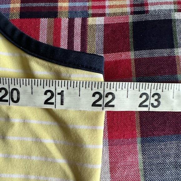 IZOD ⛳️ Ladies Yellow & White Stripe ‘G Flex’ Sleeveless Perf Golf Shirt - Sz XL - Picture 12 of 13